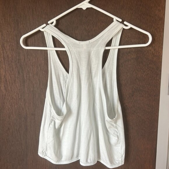 Wilfred Racerback Crop Tank - Picture 3 of 3